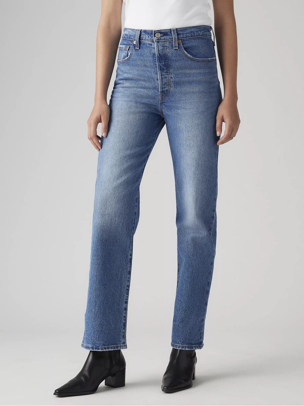 Levi’s Ribcage Straight Ankle Mid Blue Jeans